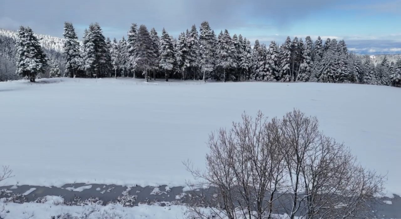 Uludağda kar kalınlığı 6 santimetreye geriledi