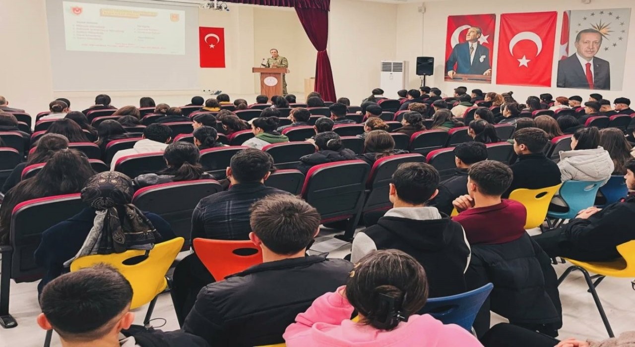 Uluderede lise öğrencilerine MSÜ tanıtım semineri düzenlendi