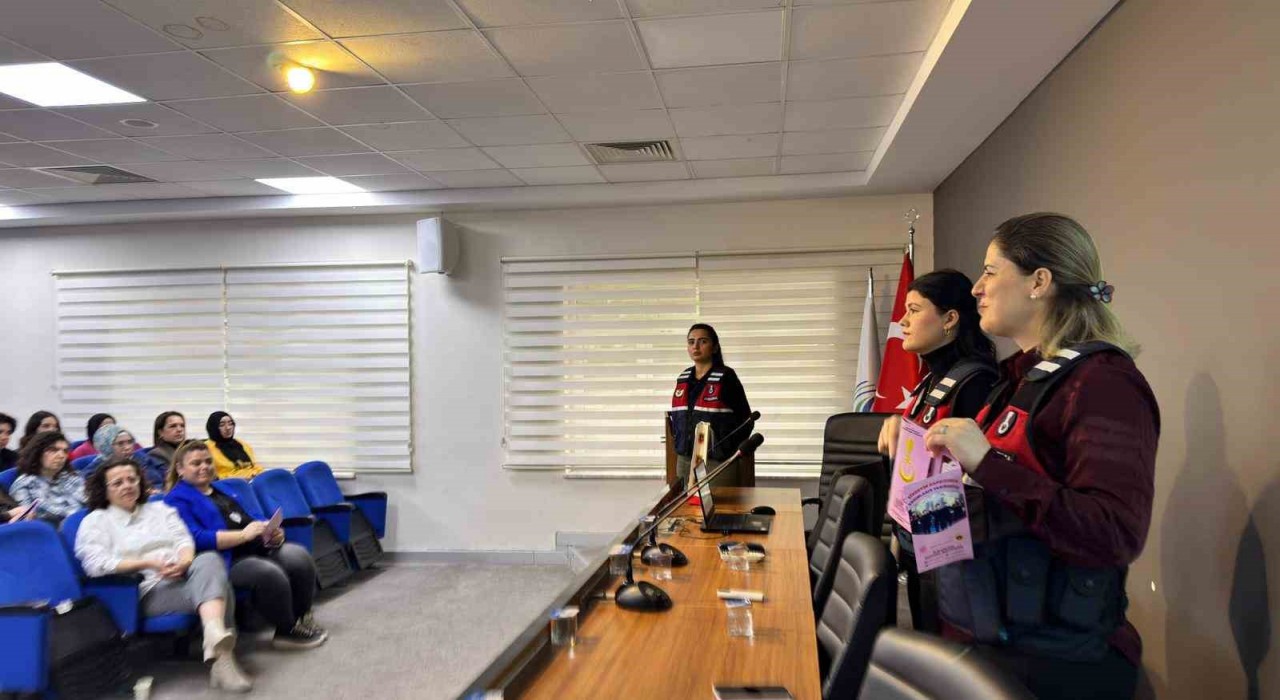 Üniversitelilere jandarmadan KADES ve UYUMA dersi