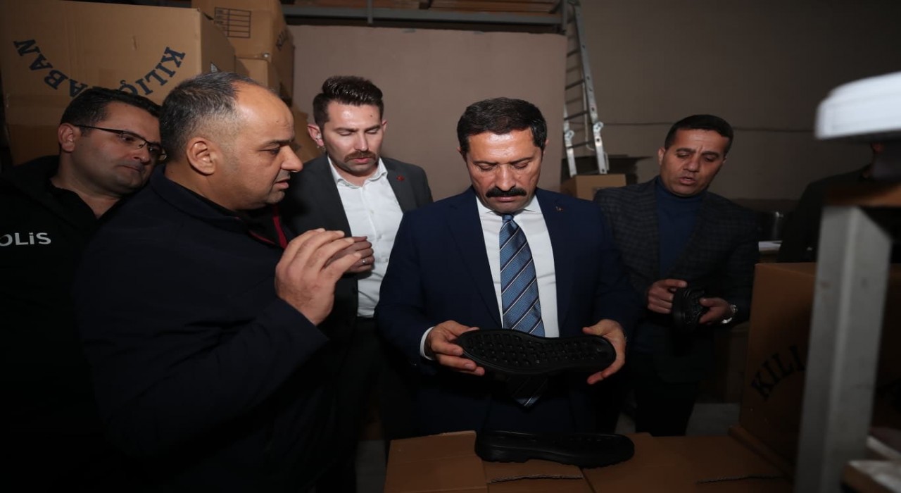 Vali Masatlı, Reyhanlıda ayakkabıcılar sitesi esnafıyla bir araya geldi