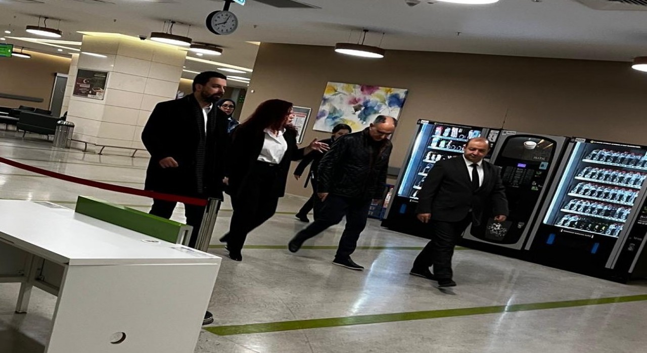 Vali Özkandan tedavisi süren Başkan Durbaya ziyaret