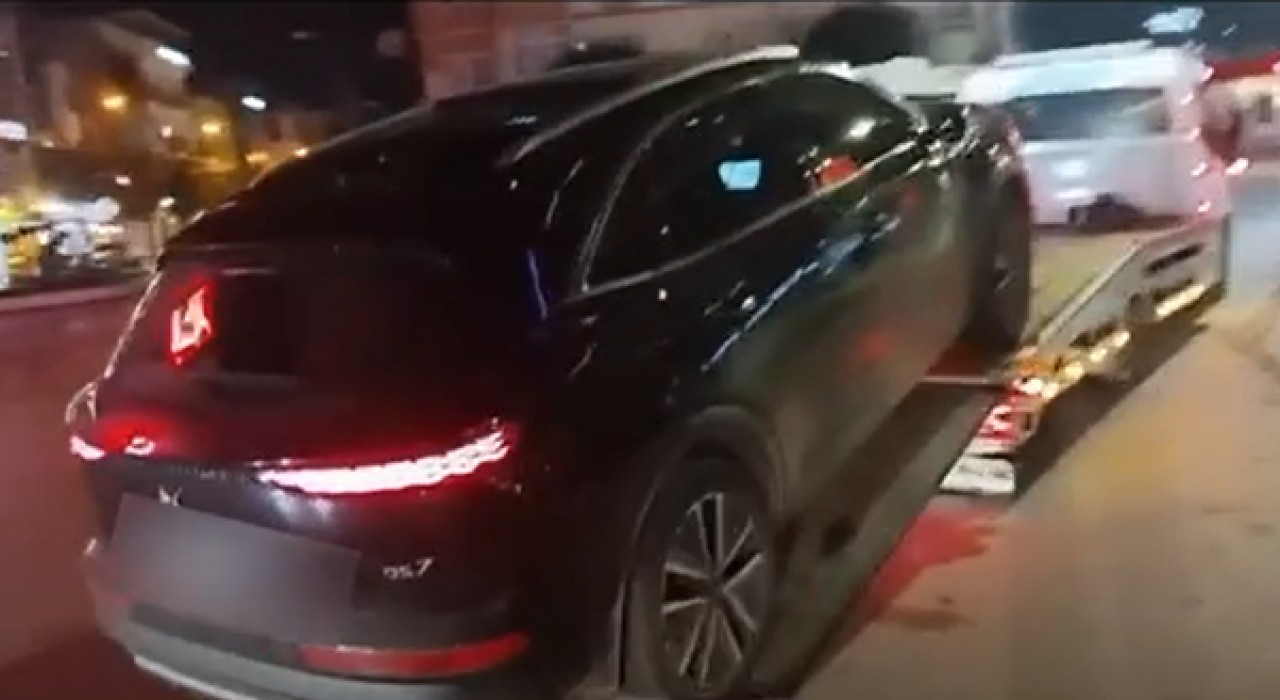 Yalovada çakarlı otomobil sürücüsüne 276 bin lira ceza