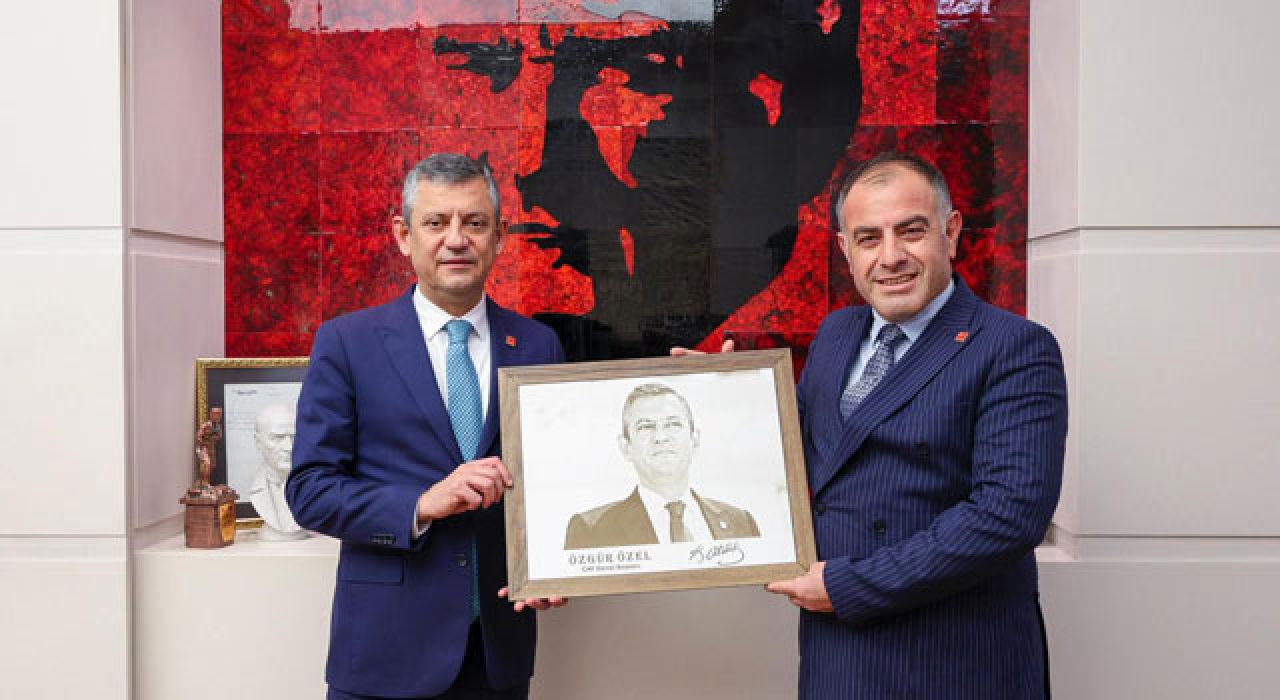 Yaş, CHP Lideri Özgür Özel ile Görüştü