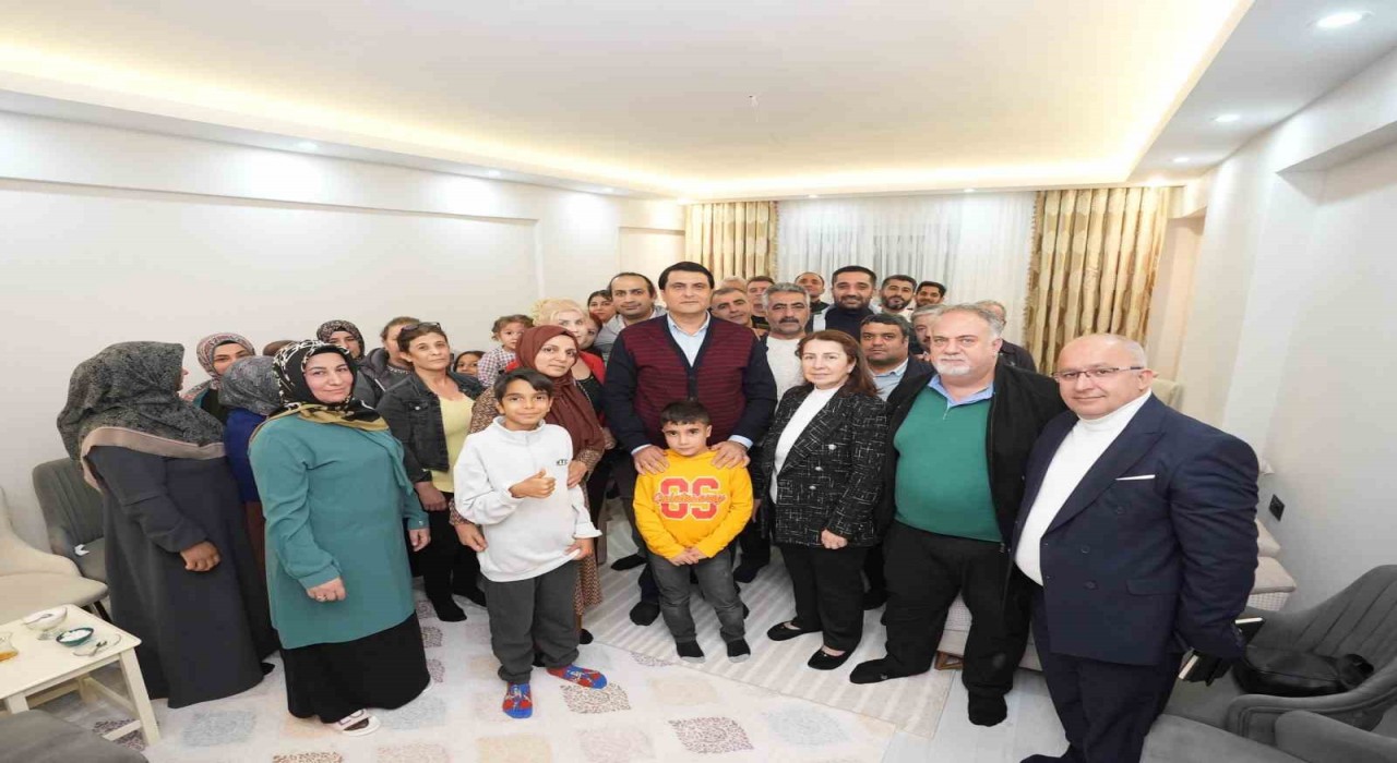 Yılmazdan ev ziyaretleri