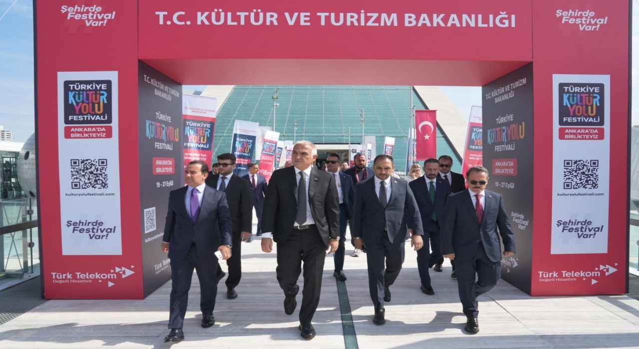 Bakan Ersoy startı verdi, Ankara Kültür Yolu Festivali başladı