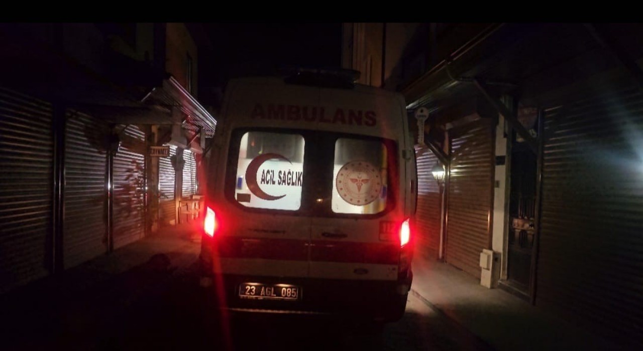 Elazığ'da bıçaklı kavga: 2 yaralı