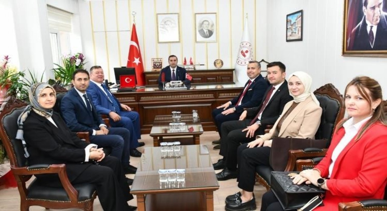 Kaymakam Yılmaz, eğitim camiasıyla bir araya geldi