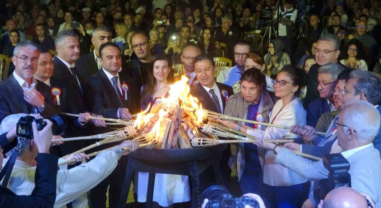 Menteşe Kültür Şenliği şenlik ateşiyle başladı