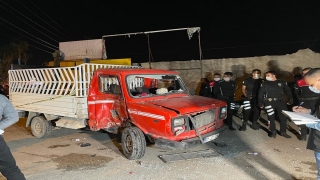 Adana’da kamyonet ile motosikletin çarpıştığı kazada 1 kişi öldü, 1 kişi yaralandı