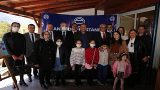 Antalya’da, ”Sağlık Çalışanlarına Saygı” konulu resim yarışması düzenlendi