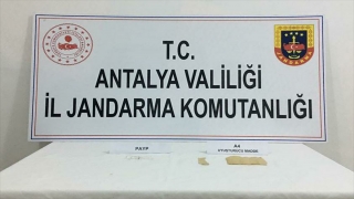 Antalya’da uyuşturucu operasyonunda 2 kişi yakalandı