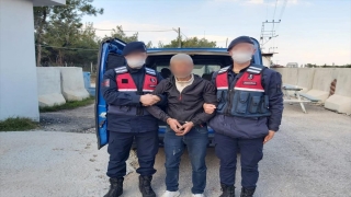 Adana’da karısını öldüren zanlı, kızını da öldürmek isterken yakalandı