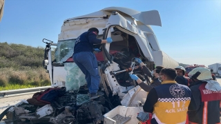 Mersin’de 2 tırın çarpıştığı kazada bir kişi hayatını kaybetti
