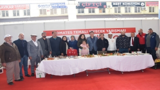 Yemek yarışmasının jüri üyeliğini başpehlivanlar yaptı