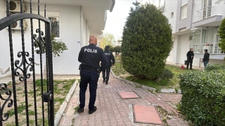 Antalya’da komşusunu silahla yaralayan emekli polis kendisini ihbar etti