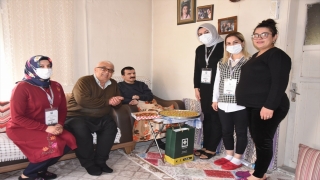 Osmaniye’de belediye ekiplerinden engelli vatandaşa doğum günü sürprizi