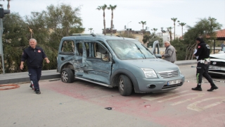 Antalya’da zincirleme trafik kazasında 5 kişi yaralandı
