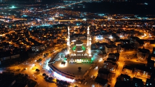 Gaziantep, Kilis, Malatya, Kahramanmaraş ve Adıyaman’da ilk teravih namazı kılındı
