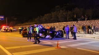 Hatay’da iki otomobilin çarpıştığı kazada 5 kişi yaralandı