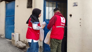 Kahramanmaraş’ta Türk Kızılay’dan ihtiyaç sahiplerine yardım