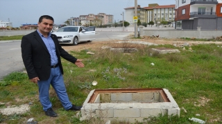 Serik’te mahalle muhtarından logar kapağı hırsızlığına tepki