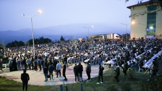 AK Parti Grup Başkanvekili Ünal, Kahramanmaraş’ta öğrencilerle iftar yaptı: