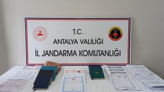 Antalya’da tefecilik ve yağma operasyonunda 5 zanlı yakalandı
