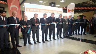AK Parti Grup Başkanvekili Ünal, Kahramanmaraş’ta otobüs terminalinin açılışında konuştu: