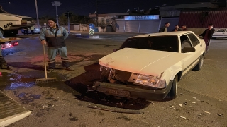 Kahramanmaraş’ta iki otomobilin çarpıştığı kazada 4 kişi yaralandı