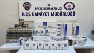 Payas’ta otomobilde 455 paket gümrük kaçağı sigara ele geçirildi