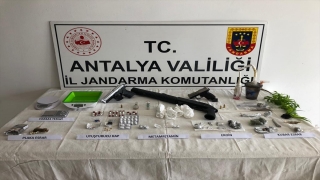 Antalya’da uyuşturucu operasyonunda 13 şüpheli yakalandı