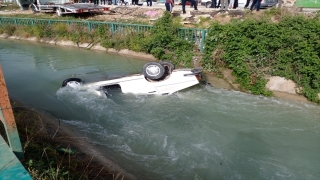 Osmaniye’de sulama kanalına devrilen otomobildeki 3 kişi yaralandı