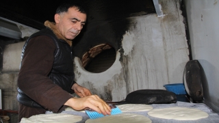 Özbekler, Buhara ekmeği geleneğini Anadolu’da yaşatıyor