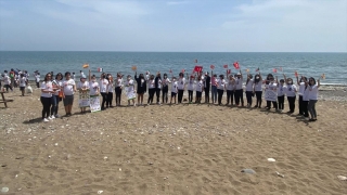 Mersin’de deniz kaplumbağalarının yuvalama alanları temizlendi