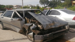 Adana’da trafik kazasında 3 kişi yaralandı