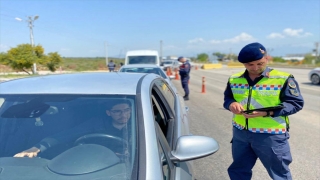 Jandarmadan turizm kenti Antalya’da bayram tatili öncesi helikopterli denetim