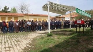 Isparta’da vefat eden Kore gazisi Karademir’in cenazesi, toprağa verildi