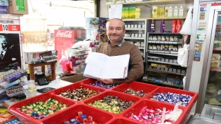 Adana’da gizli hayırsever, mahallelinin market borcunu ödedi