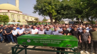Adana’da bisiklet sürerken öldürülen kişinin cenazesi defnedildi