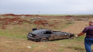 Gaziantep’te devrilen otomobildeki 2 kişi yaralandı