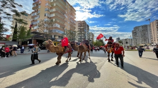 AK Parti’li Çelik, Çukurova Yörük Türkmen Kültür ve Sanat Şöleni’nde konuştu:
