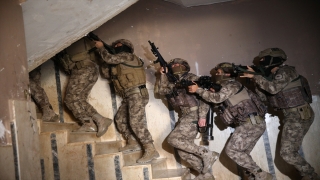 Mersin’de 13 DEAŞ üyesinin yakalanmasına yönelik operasyon başlatıldı