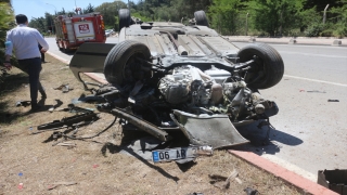 Adana’da takla atan otomobilin sürücüsü yaralandı