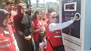 Türk Kızılay Osmaniye Şubesi’nden sokak hayvanları için mama makinesi