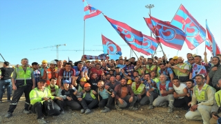 Akkuyu NGS inşaatında çalışan işçiler Trabzonspor’un şampiyonluğunu kutladı