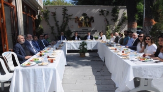 Adana’da kadın kooperatifleri üyelerinin el emeği ürünler turizmcilere tanıtıldı