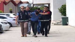 Adana’da sokakta yaralı bulunan gencin ölümüyle ilgili 2 zanlı tutuklandı