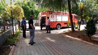 Adana’da bir apartmanın bodrum katında çıkan yangın söndürüldü