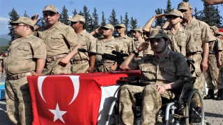 Osmaniye’de engelliler bir günlük askerlik heyecanı yaşadı