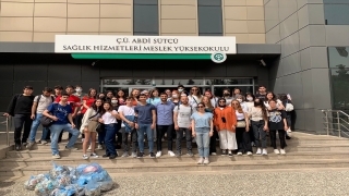 Adana’da öğrenciler çevre temizliği yaptı